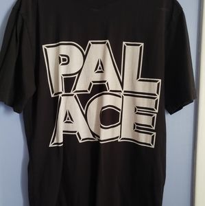Palace London Tee Black and white